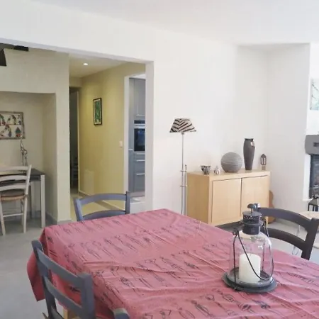 Pour 8 Pers Avec Piscine Et Terrasse, - Fr-1-726-18