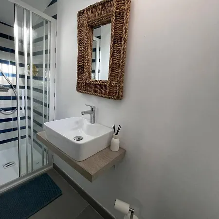 Pour 8 Pers Avec Piscine Et Terrasse, - Fr-1-726-18