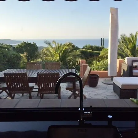 Villa Pour 8 Pers Avec Piscine Et Terrasse, - Fr-1-726-18 La Croix-Valmer